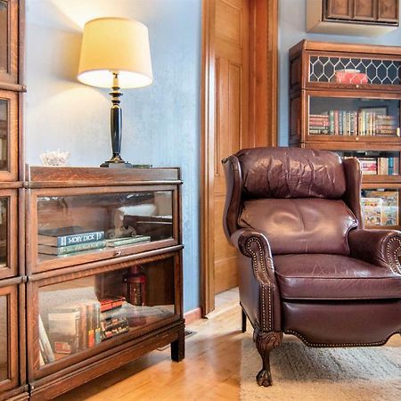 The Lamplighter Bed & Breakfast Of Ludington Luaran gambar