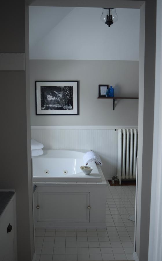 The Lamplighter Bed & Breakfast Of Ludington Luaran gambar