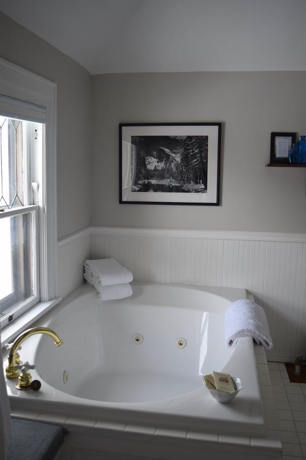 The Lamplighter Bed & Breakfast Of Ludington Luaran gambar
