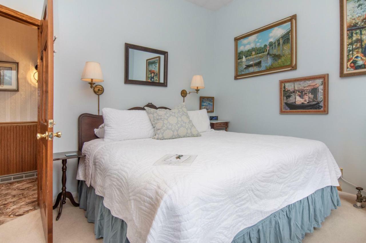 The Lamplighter Bed & Breakfast Of Ludington Luaran gambar