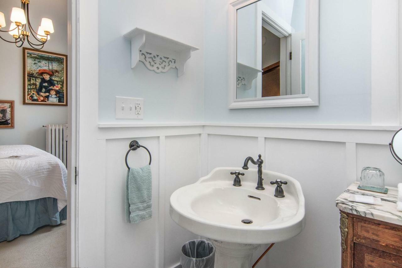 The Lamplighter Bed & Breakfast Of Ludington Luaran gambar