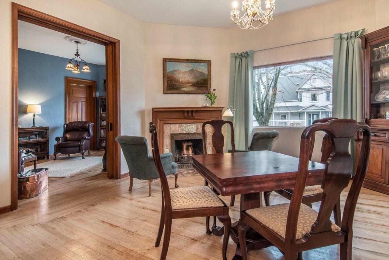 The Lamplighter Bed & Breakfast Of Ludington Luaran gambar